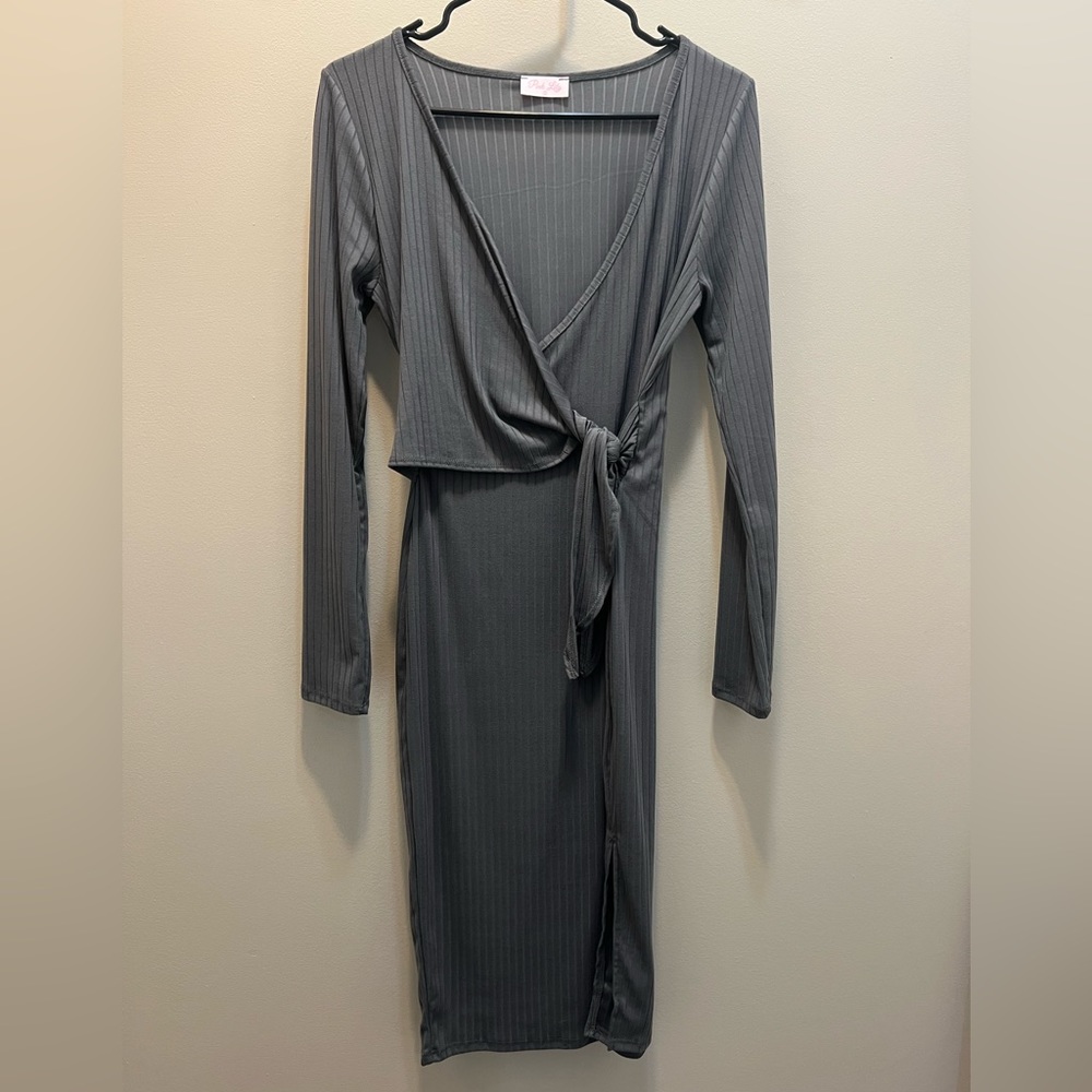 Pink Lily Ribbed Midi Grey Dress - Picture 3 of 12